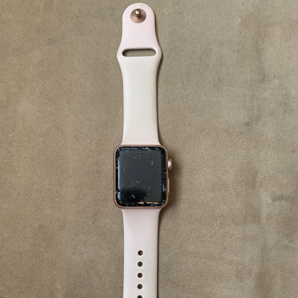 Accessories - Series 3 Apple Watch 38 mm